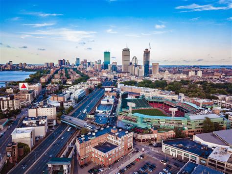 A Traveler's Guide to Boston Neighborhoods.